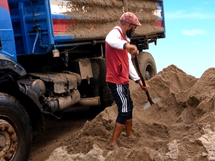 Sand & Gravel